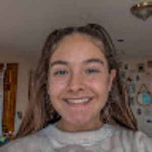 Meet your Posher, Michaela